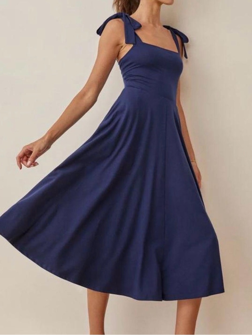 Reformation Tie-Strap Square Neck Midi Dress in Navy size small